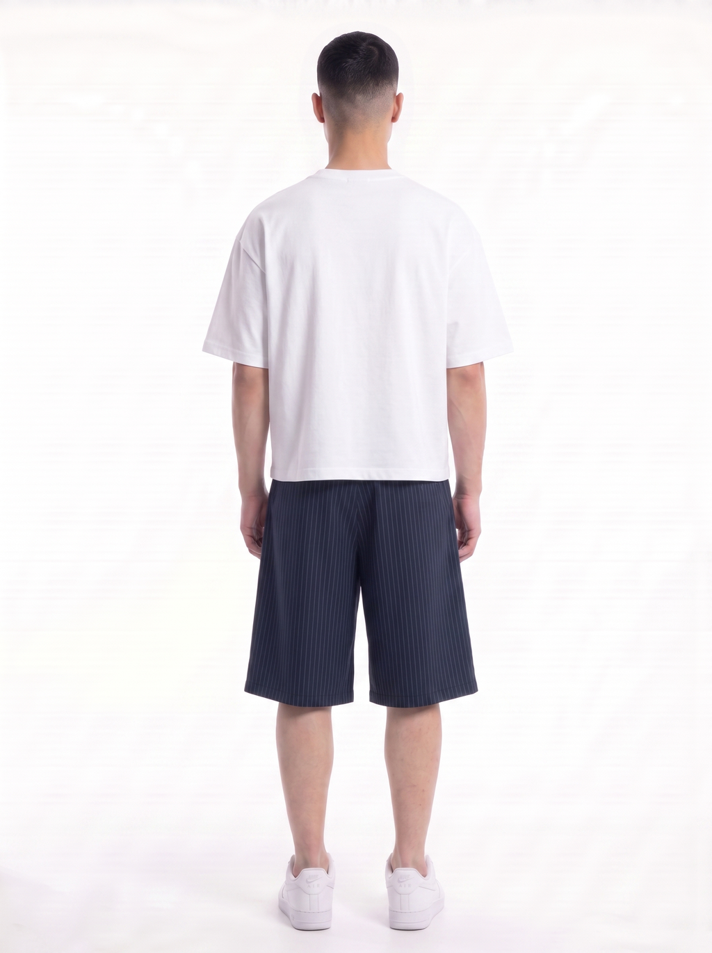 STRIPED WIDE-LEG PLEATED SHORTS - NAVY