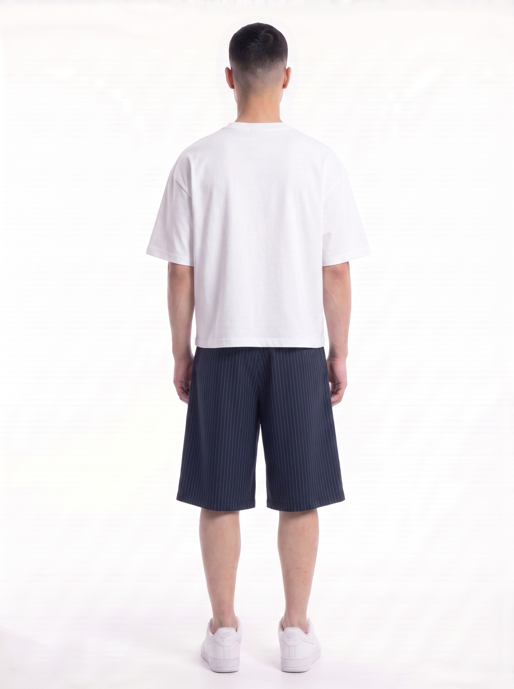 STRIPED WIDE-LEG PLEATED SHORTS - NAVY